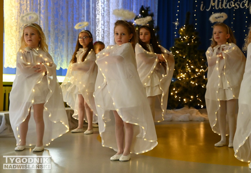 Jasełka w Przedszkolu nr 12 w Tarnobrzegu