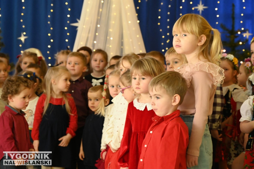Jasełka w Przedszkolu nr 12 w Tarnobrzegu