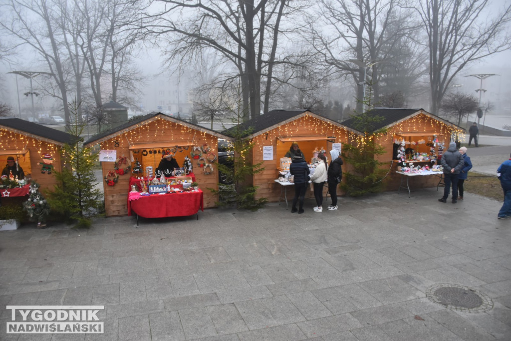 Jarmark Bożonarodzeniowy w Nowej Dębie