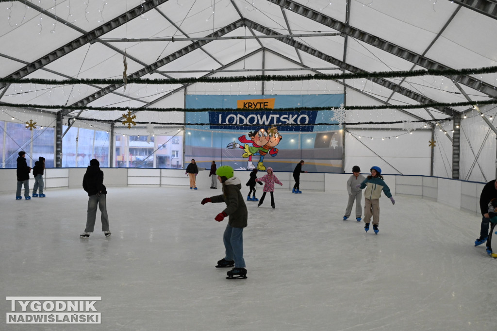 Otwarcie lodowiska w Tarnobrzegu