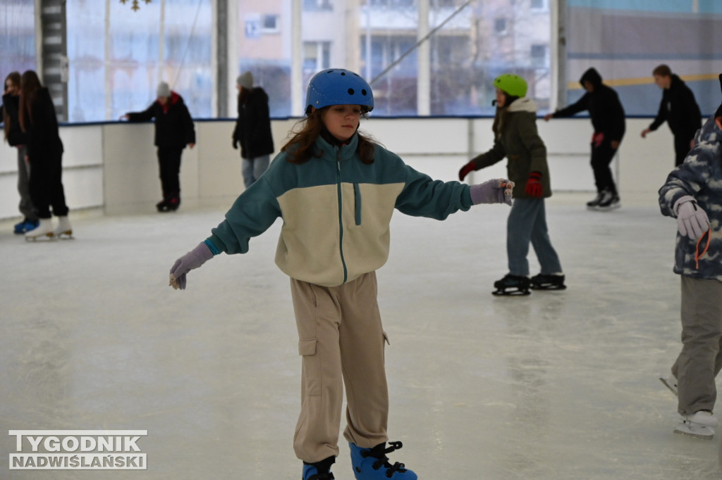 Otwarcie lodowiska w Tarnobrzegu