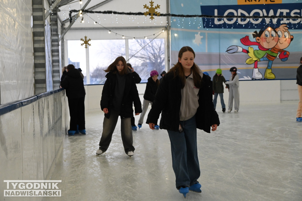 Otwarcie lodowiska w Tarnobrzegu