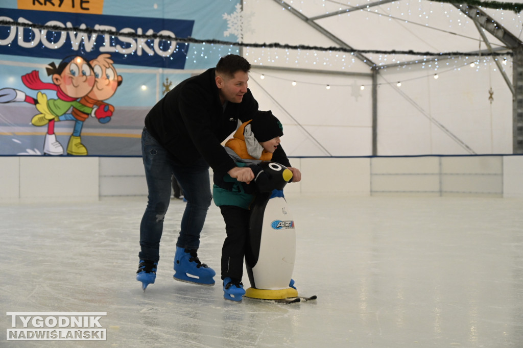 Otwarcie lodowiska w Tarnobrzegu