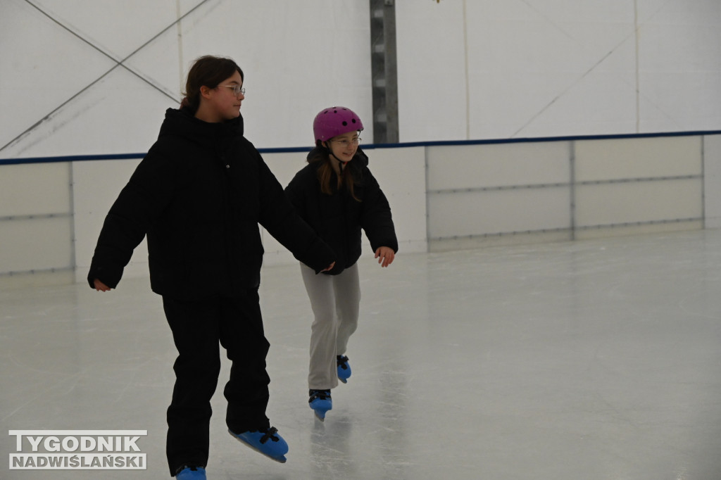 Otwarcie lodowiska w Tarnobrzegu
