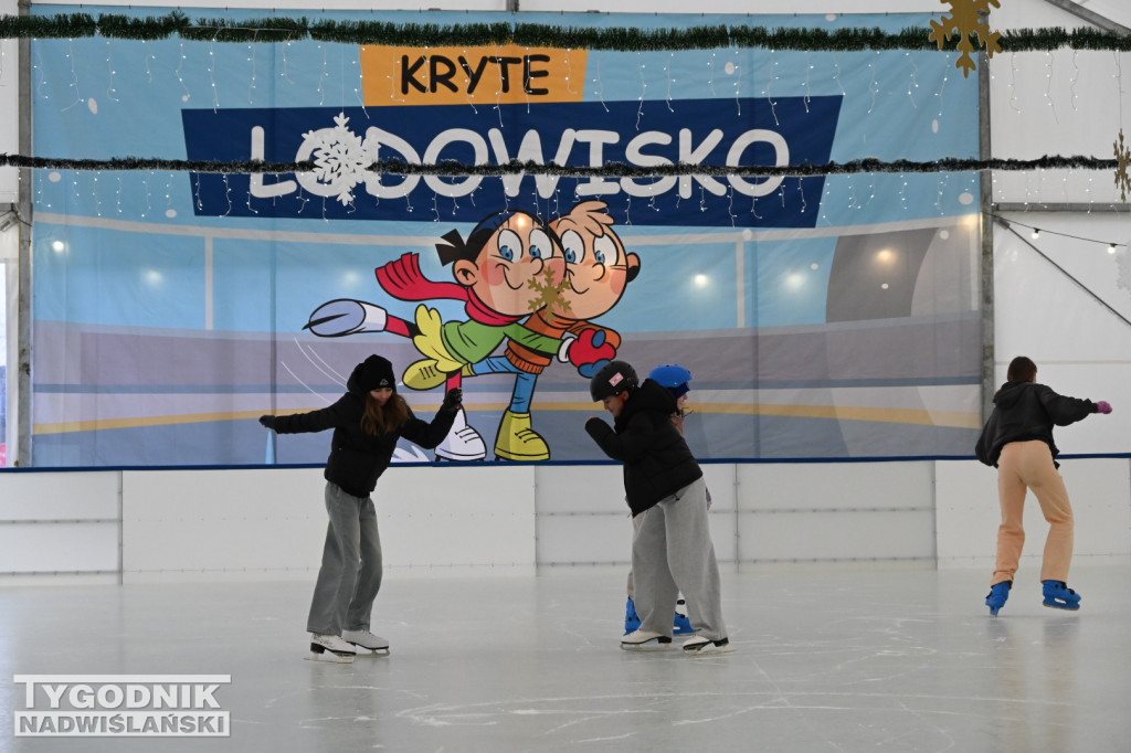 Otwarcie lodowiska w Tarnobrzegu