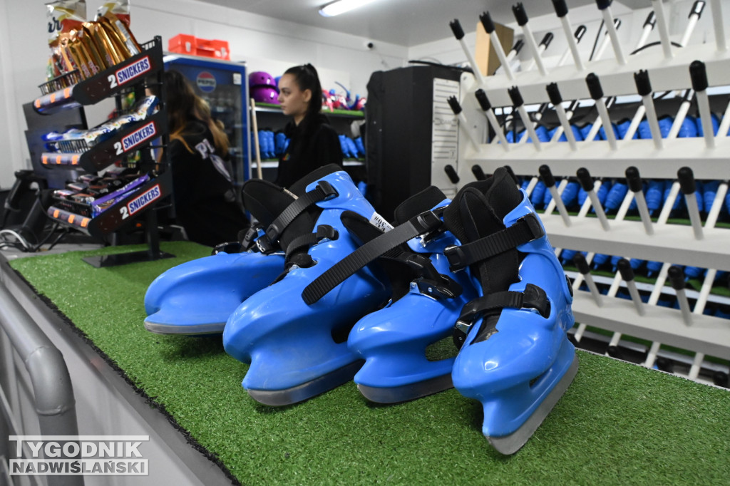 Otwarcie lodowiska w Tarnobrzegu