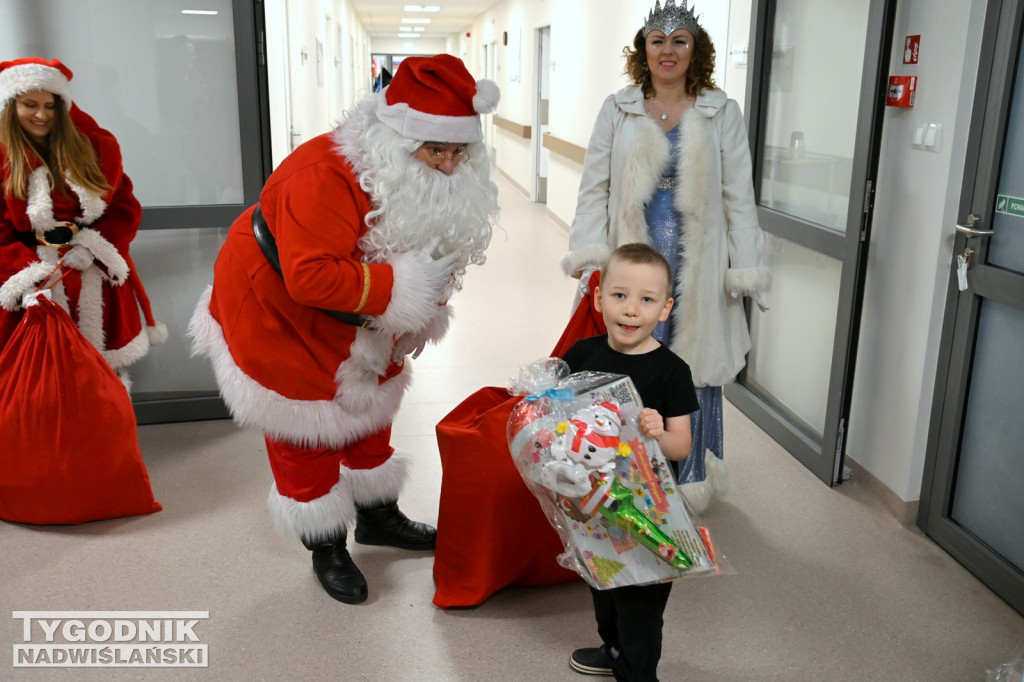 Wigilijny Mikołaj w szpitalu w Tarnobrzegu