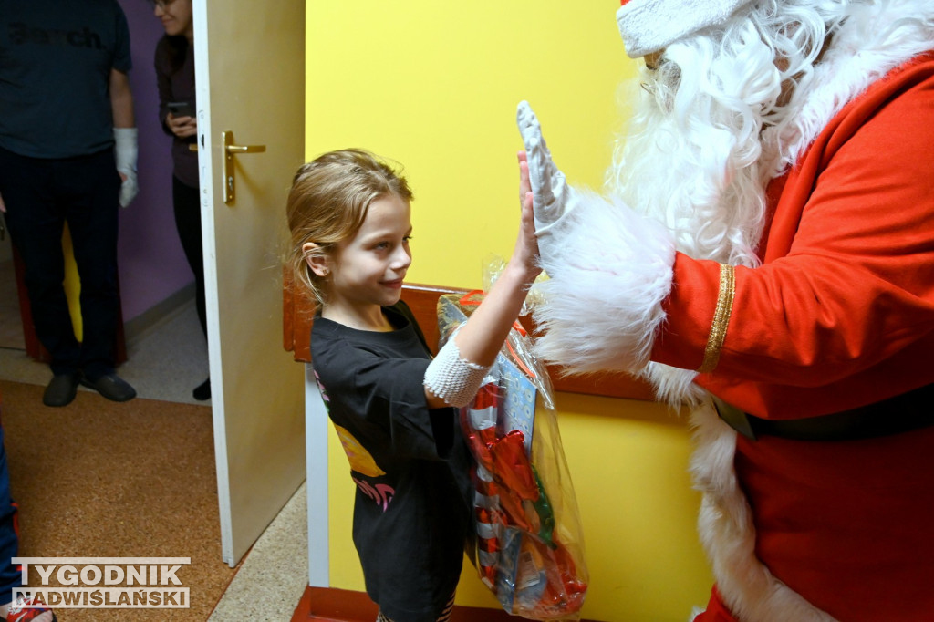 Wigilijny Mikołaj w szpitalu w Tarnobrzegu