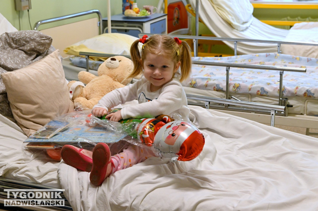 Wigilijny Mikołaj w szpitalu w Tarnobrzegu