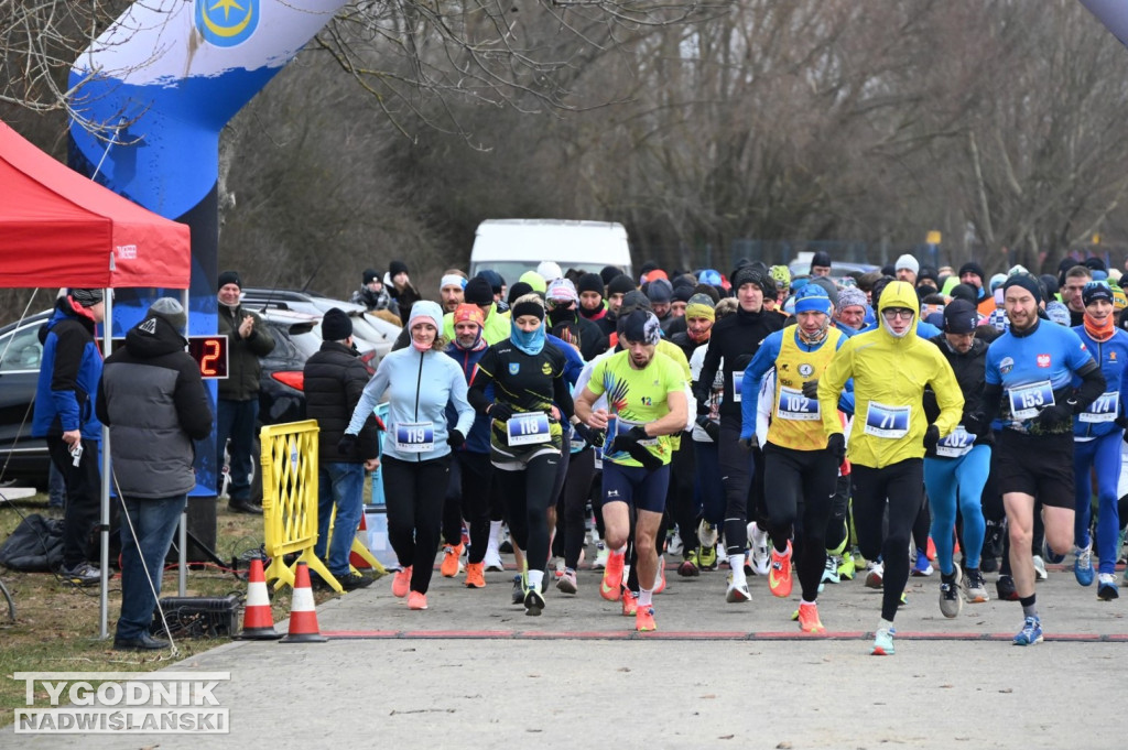 Bieg sylwestrowy nad Jeziorem Tarnobrzeskim 2025