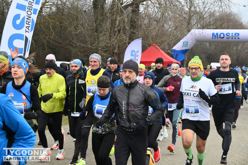 Bieg sylwestrowy nad Jeziorem Tarnobrzeskim 2025