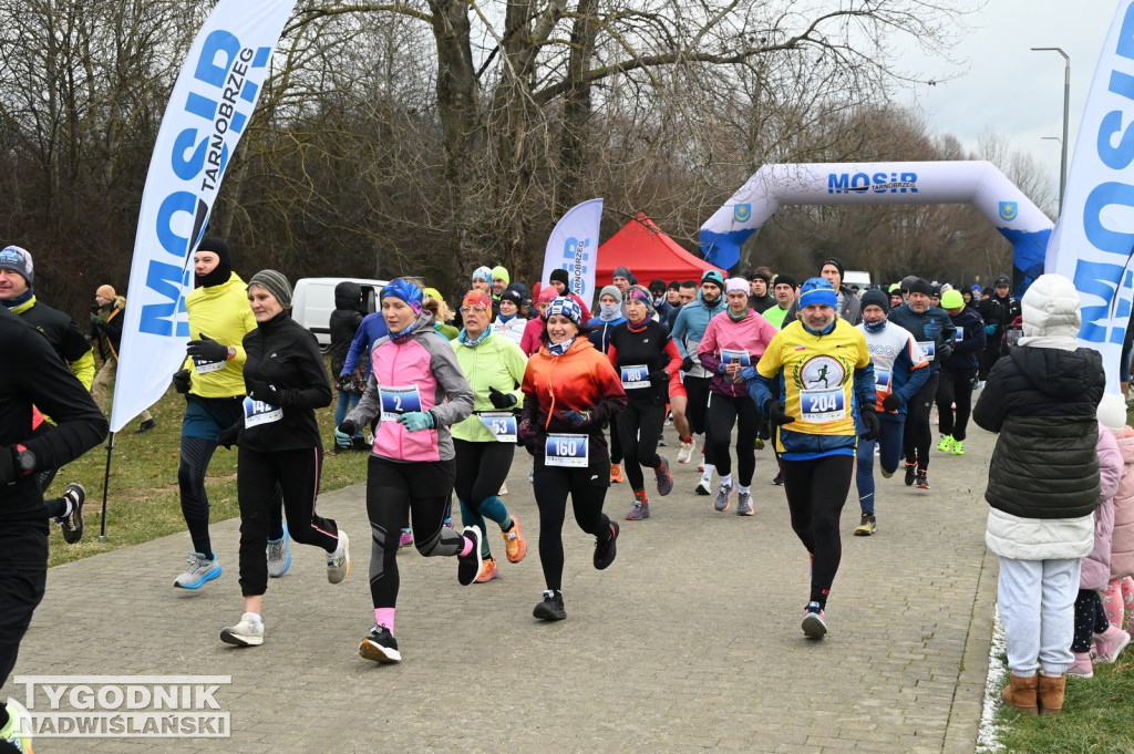 Bieg sylwestrowy nad Jeziorem Tarnobrzeskim 2025