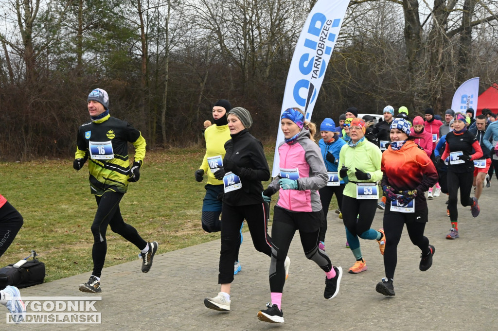 Bieg sylwestrowy nad Jeziorem Tarnobrzeskim 2025