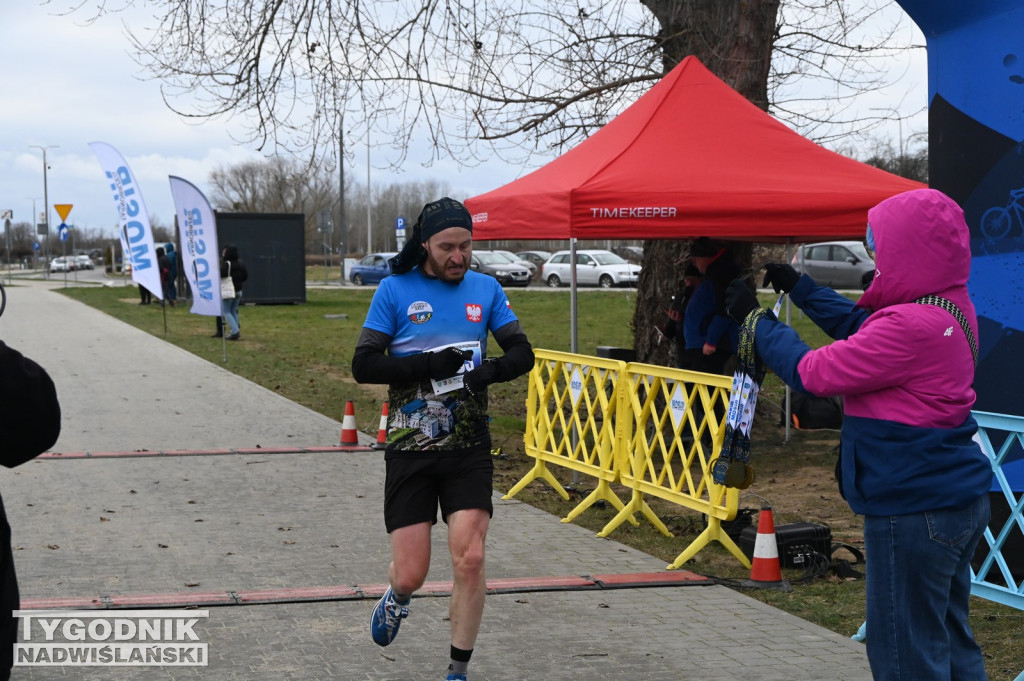 Bieg sylwestrowy nad Jeziorem Tarnobrzeskim 2025