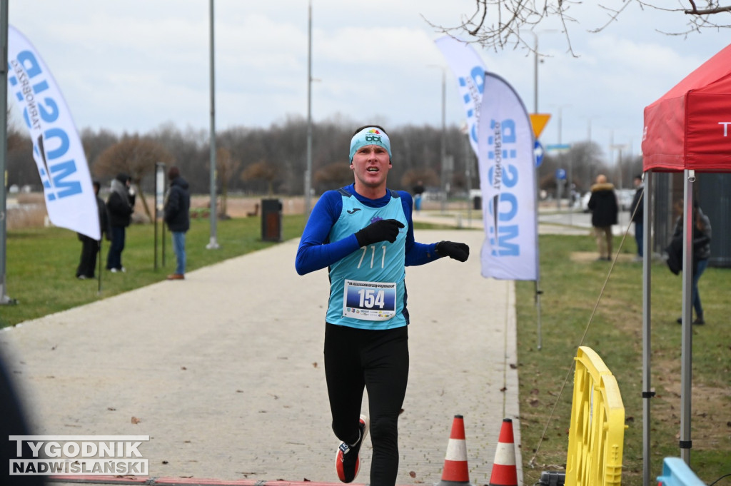 Bieg sylwestrowy nad Jeziorem Tarnobrzeskim 2025