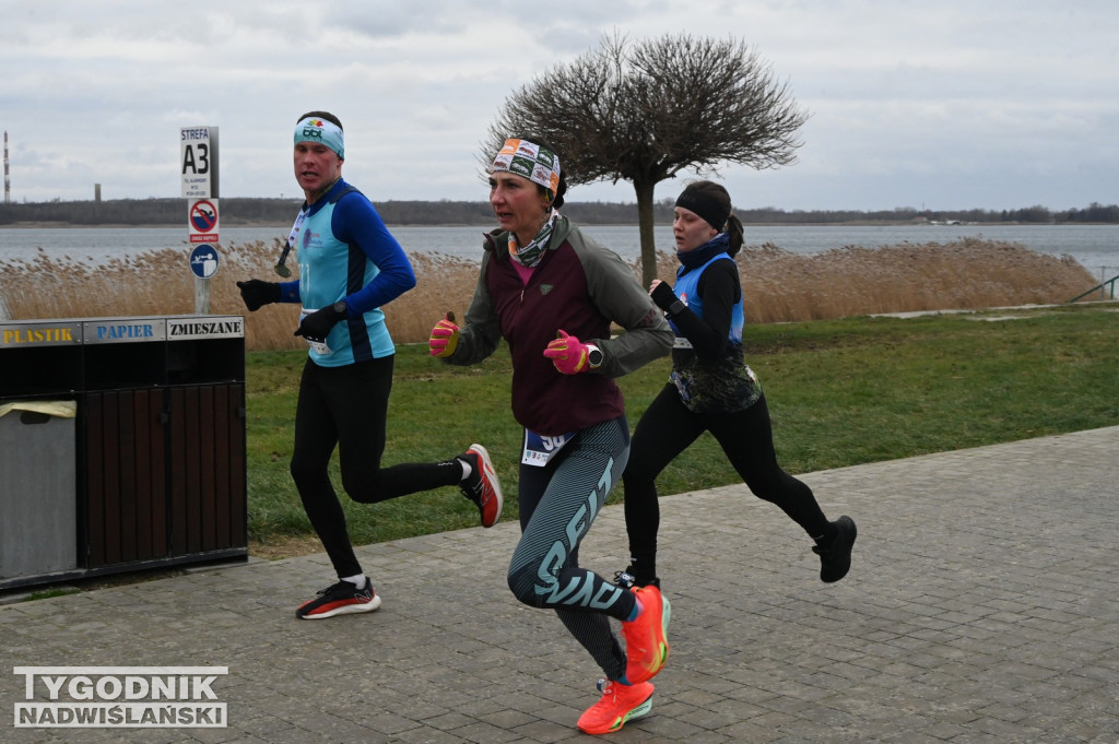 Bieg sylwestrowy nad Jeziorem Tarnobrzeskim 2025