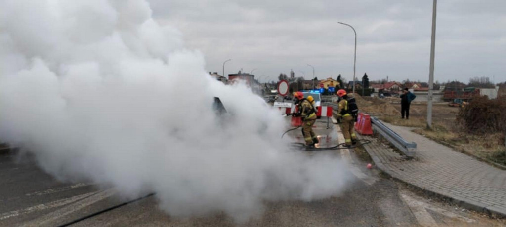 Pożar auta w Sandomierzu