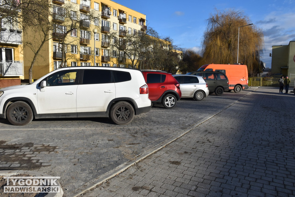 Parking przy Jędrusiu w Tarnobrzegu