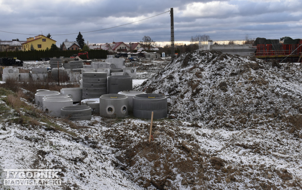 Budowa węzła drogowego za mostem w Sandomierzu