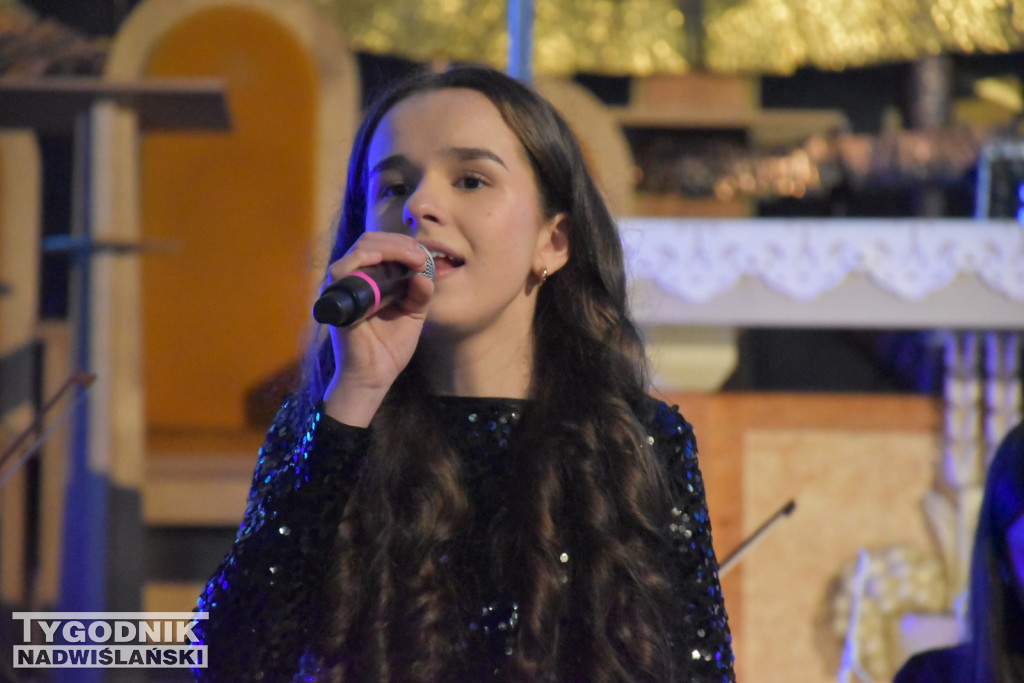 Koncert Scholi Anielskie Grajki w Jadachach