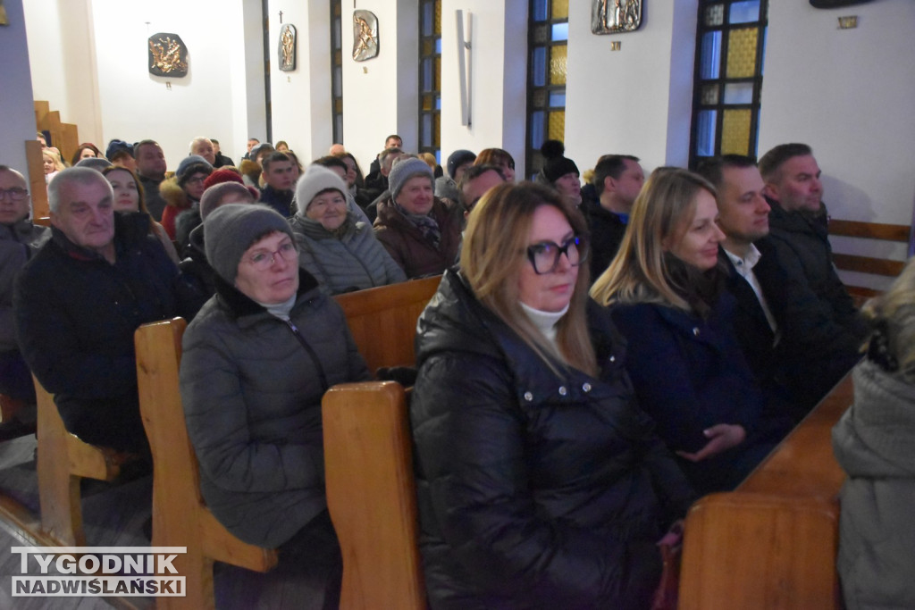 Koncert Scholi Anielskie Grajki w Jadachach