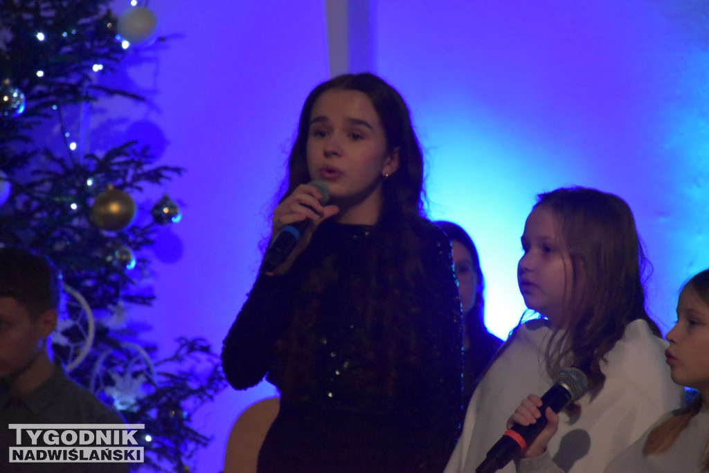 Koncert Scholi Anielskie Grajki w Jadachach