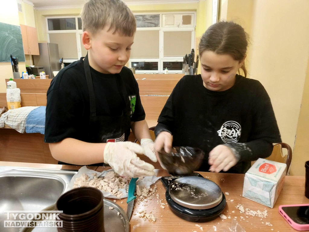 Produkcja szczodraków nadal trwa w Tarnobrzegu