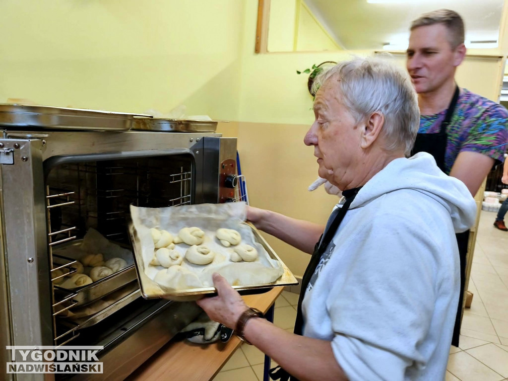 Produkcja szczodraków nadal trwa w Tarnobrzegu