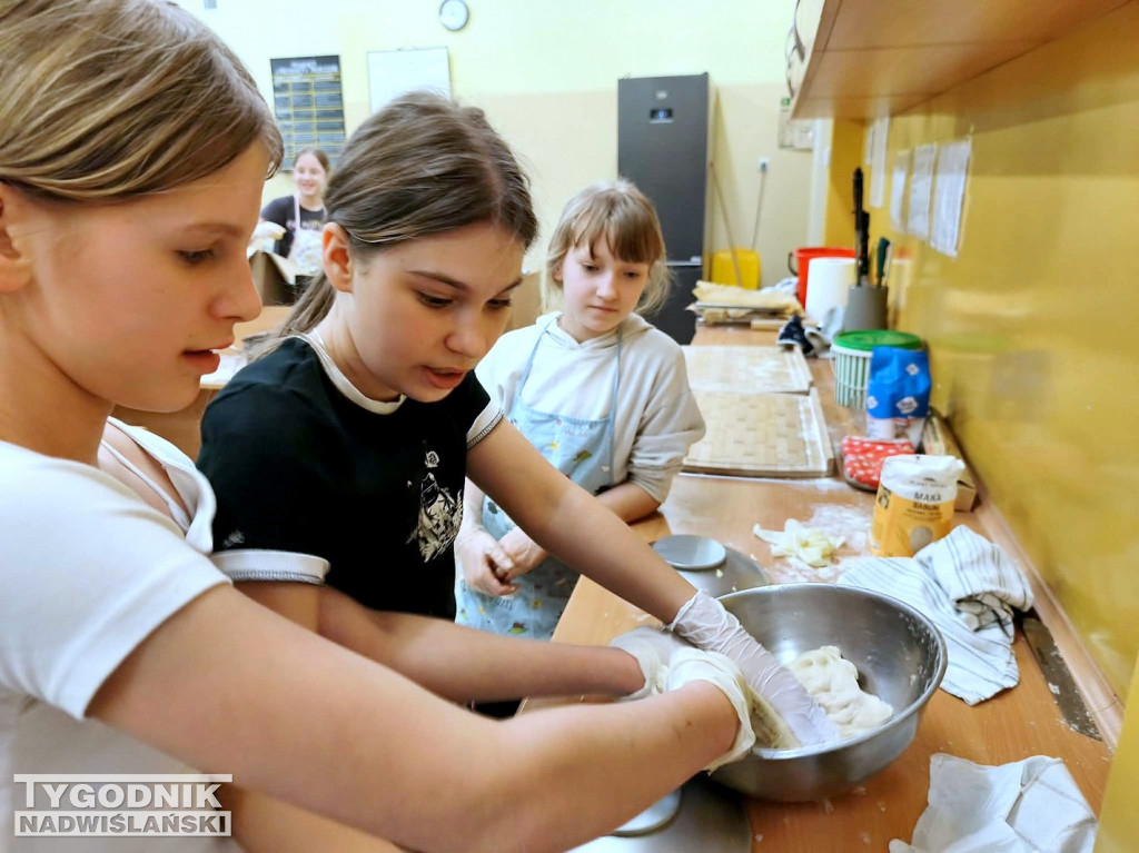 Produkcja szczodraków nadal trwa w Tarnobrzegu