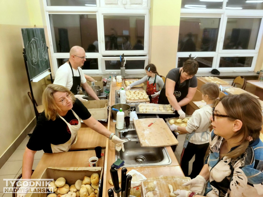 Produkcja szczodraków nadal trwa w Tarnobrzegu