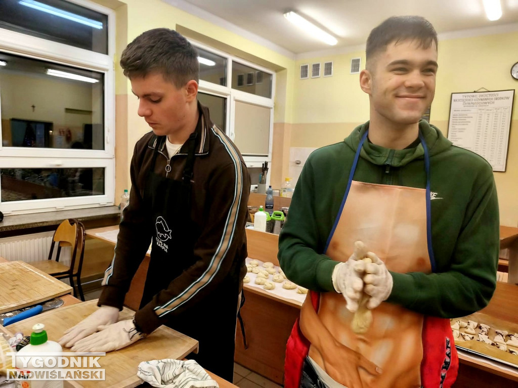 Produkcja szczodraków nadal trwa w Tarnobrzegu