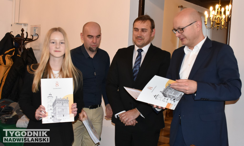 Inauguracyjna sesja Młodzieżowej Rady Miasta