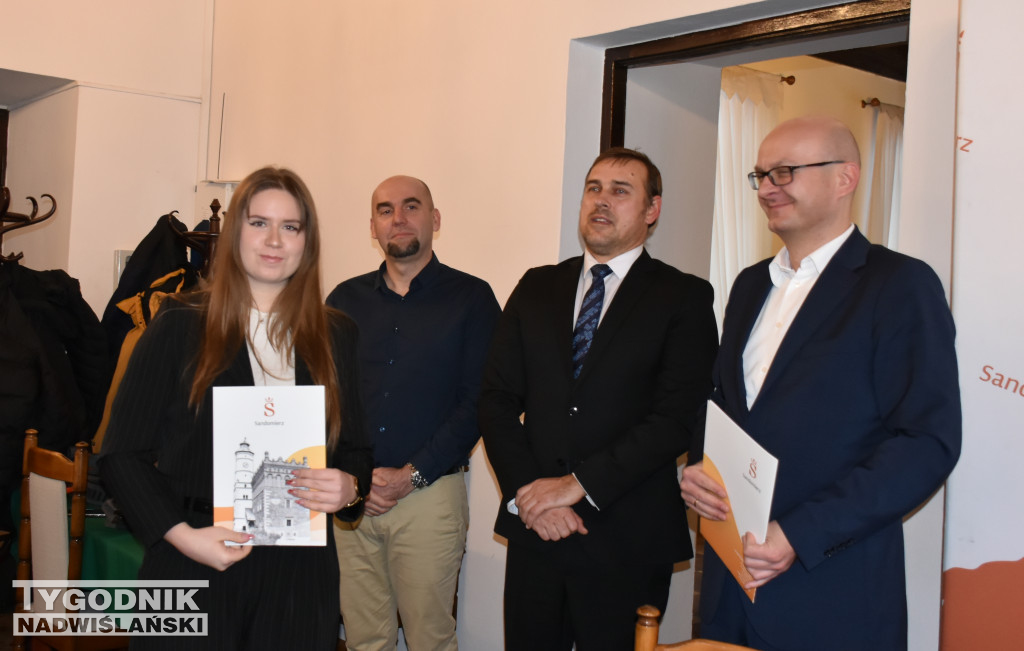 Inauguracyjna sesja Młodzieżowej Rady Miasta