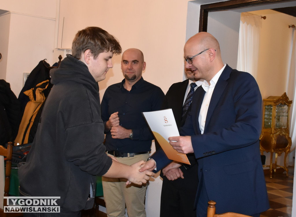 Inauguracyjna sesja Młodzieżowej Rady Miasta