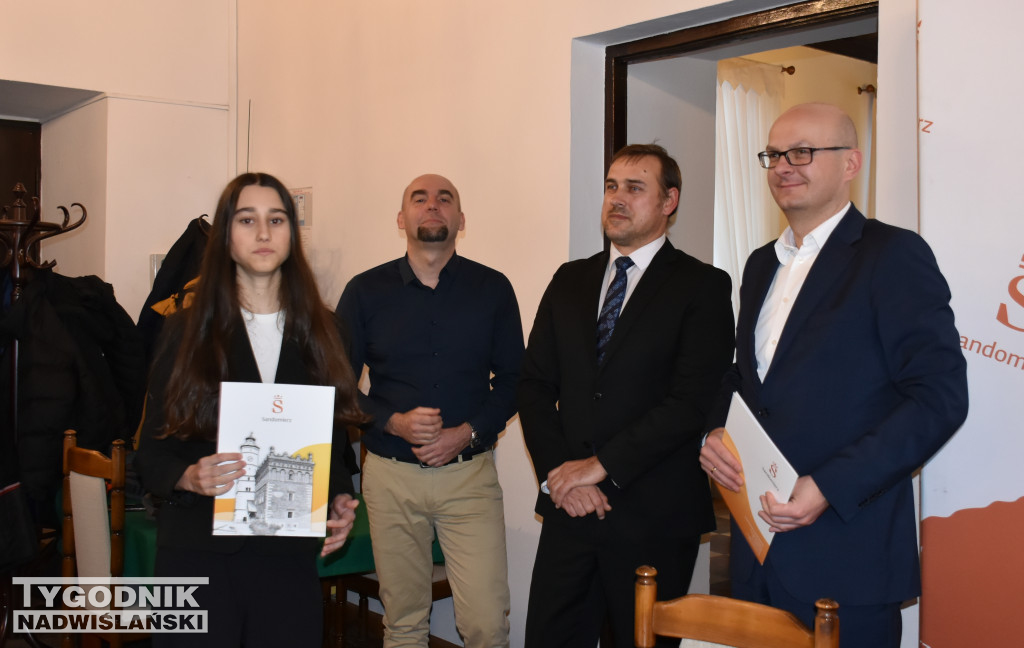 Inauguracyjna sesja Młodzieżowej Rady Miasta