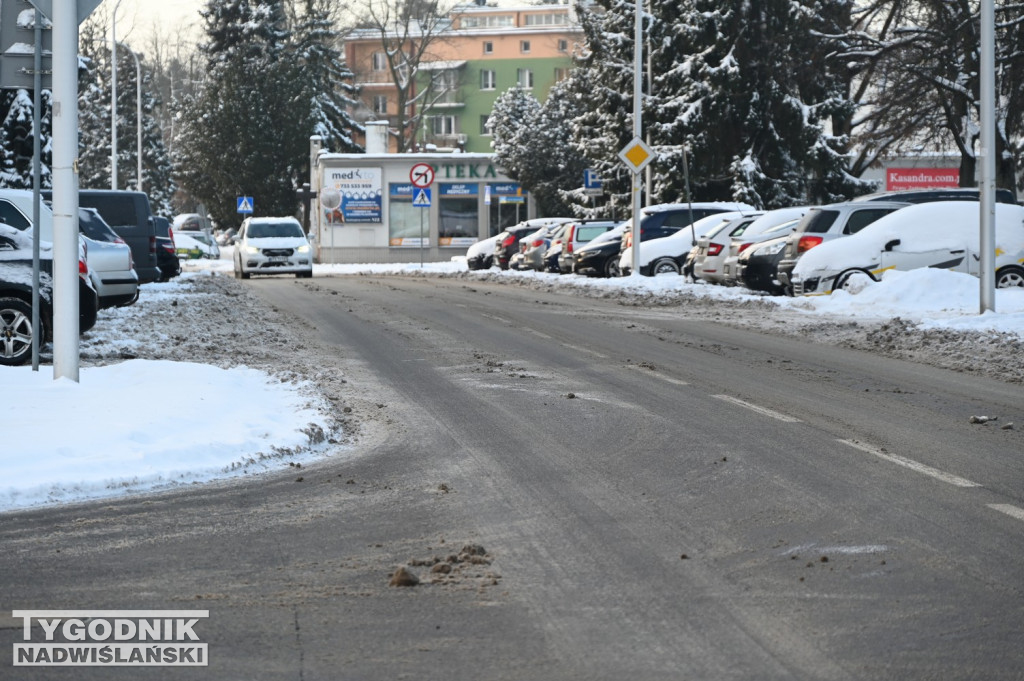 Sytuacja na drogach i chodnikach w Tarnobrzegu