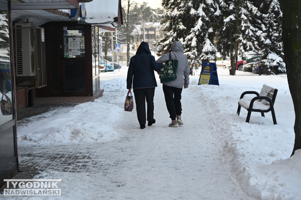 Sytuacja na drogach i chodnikach w Tarnobrzegu