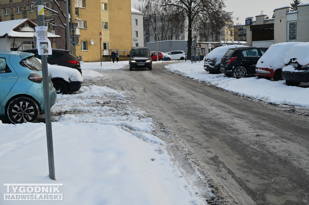 Sytuacja na drogach i chodnikach w Tarnobrzegu