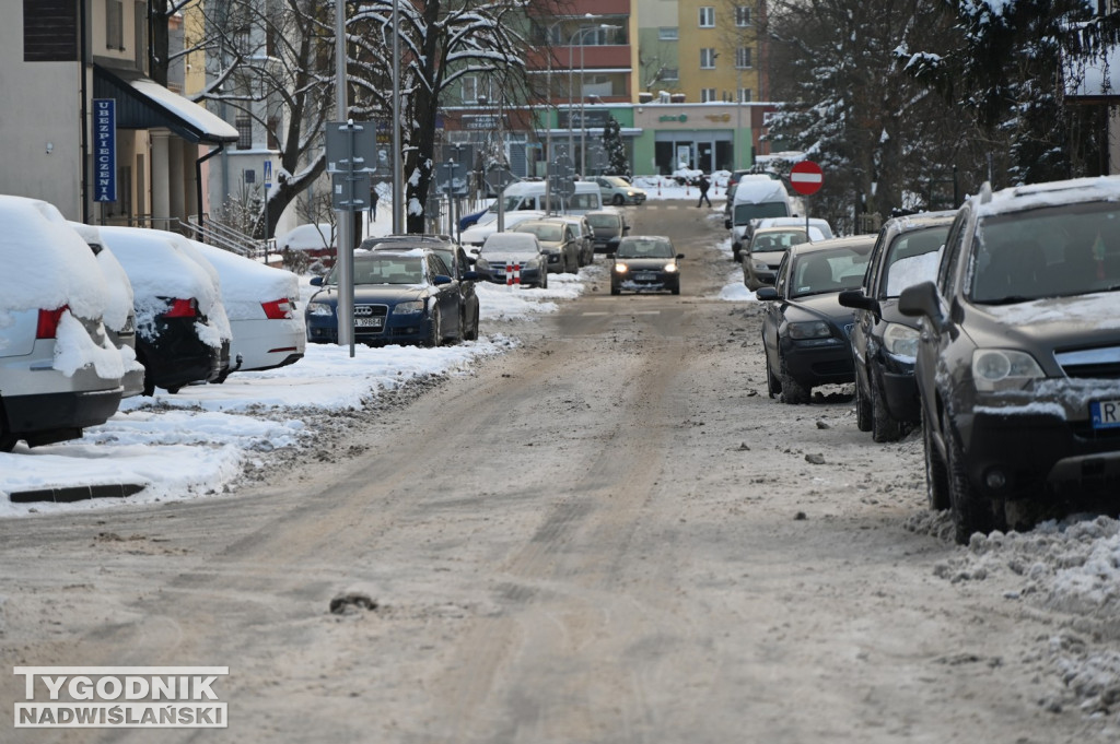Sytuacja na drogach i chodnikach w Tarnobrzegu