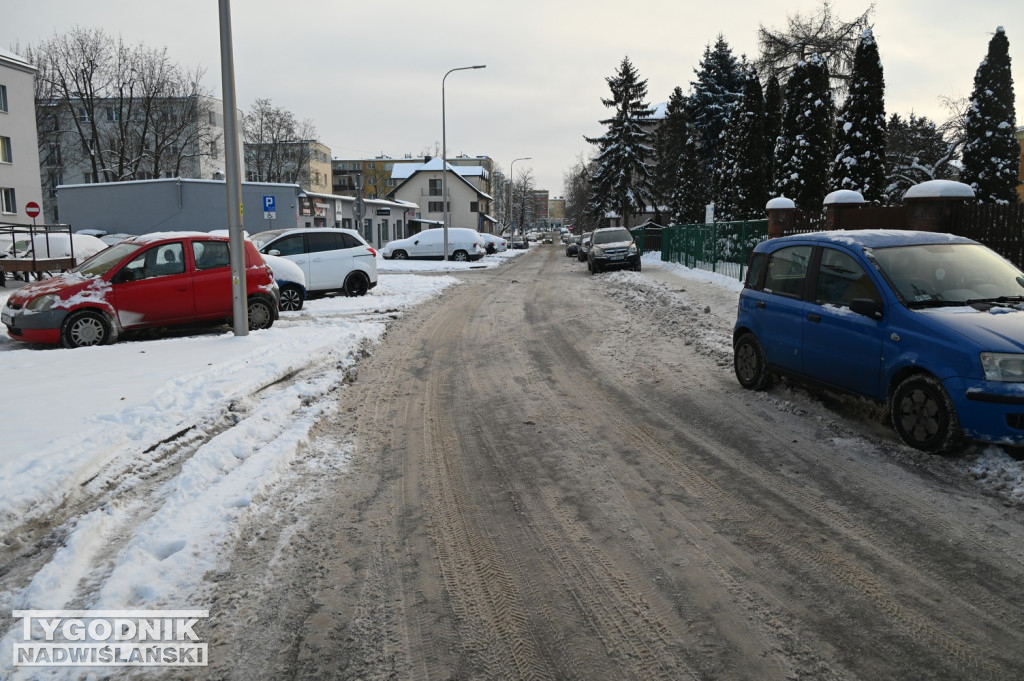 Sytuacja na drogach i chodnikach w Tarnobrzegu