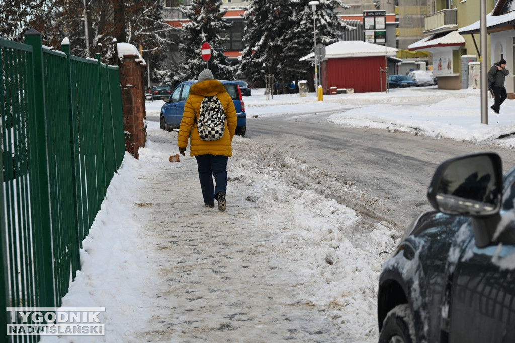 Sytuacja na drogach i chodnikach w Tarnobrzegu