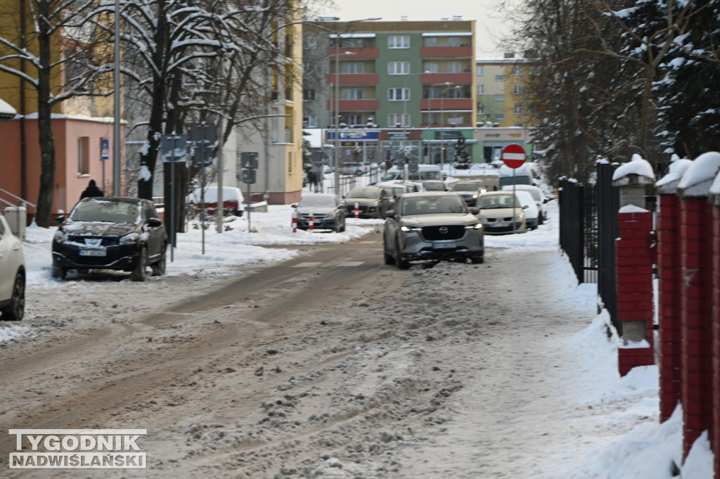 Sytuacja na drogach i chodnikach w Tarnobrzegu