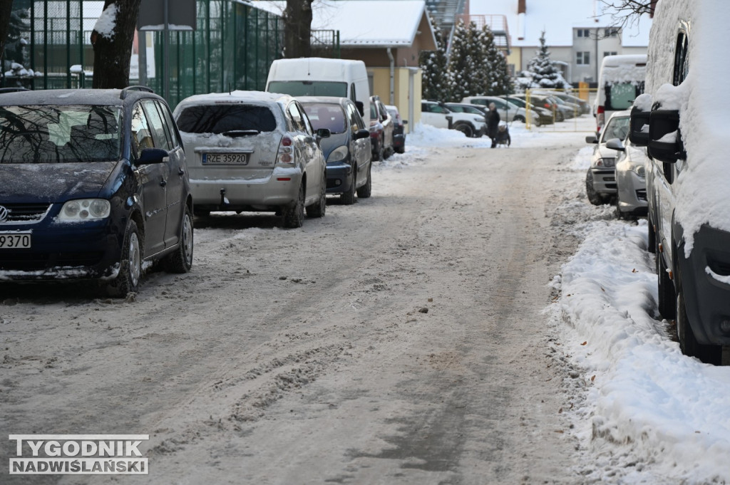 Sytuacja na drogach i chodnikach w Tarnobrzegu