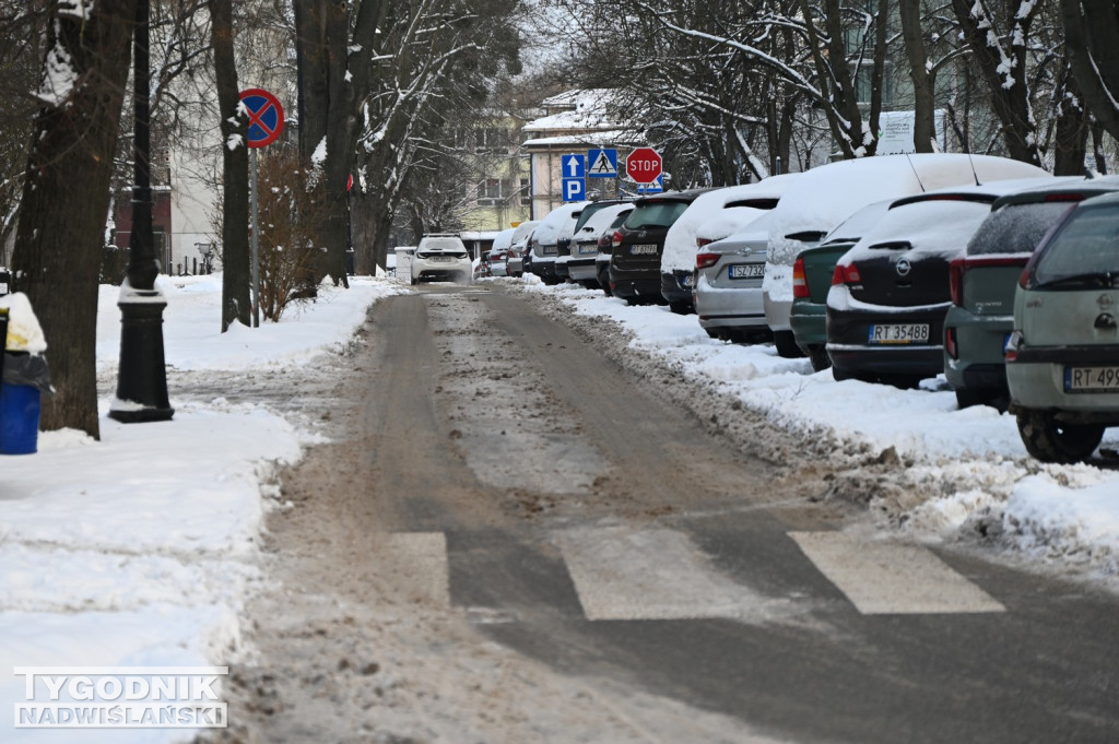 Sytuacja na drogach i chodnikach w Tarnobrzegu