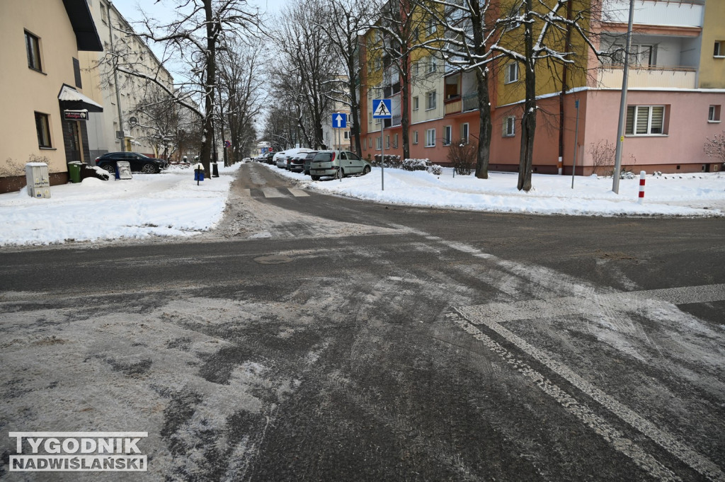 Sytuacja na drogach i chodnikach w Tarnobrzegu