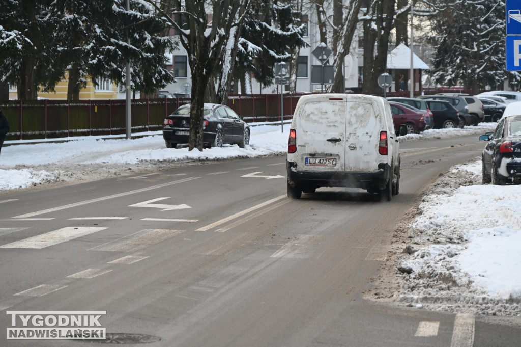 Sytuacja na drogach i chodnikach w Tarnobrzegu