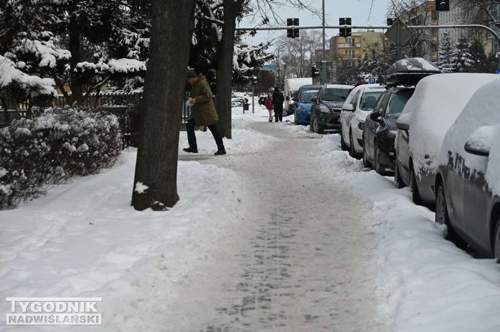 Sytuacja na drogach i chodnikach w Tarnobrzegu