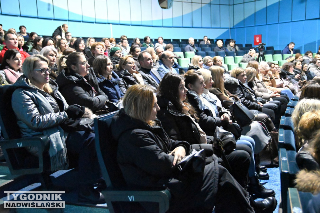 Konsultacje oświatowe w Tarnobrzegu