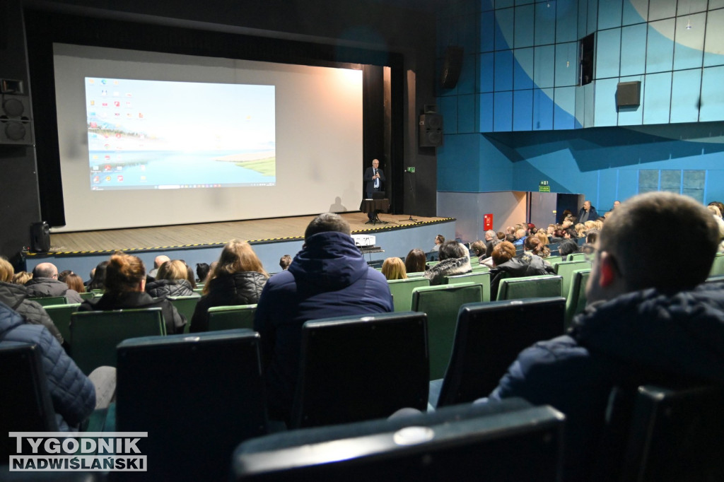 Konsultacje oświatowe w Tarnobrzegu