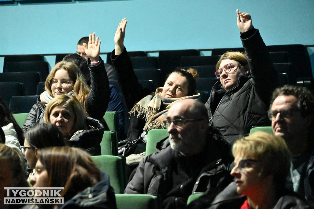 Konsultacje oświatowe w Tarnobrzegu
